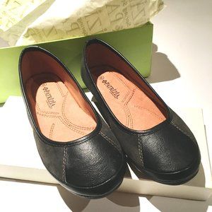 NEW Black Flats – Patrizia By Spring Steps